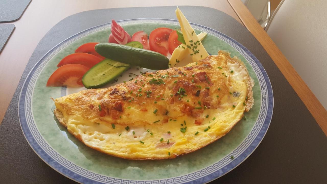 Pension Napoleon 카를로비바리 외부 사진